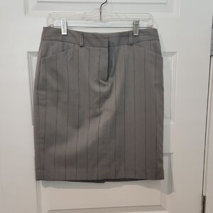 Attention Gray Pencil Skirt Knee-Length Workwear!
